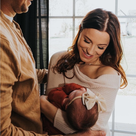 Meet your Posher, Danielle - Picture 3 of 3